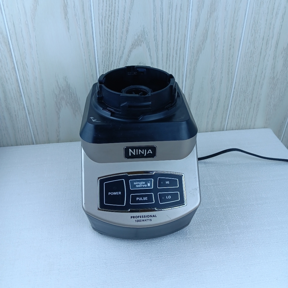 Ninja Professional 1100 Watts Blender BL660WM 30 Motor Base Only Fully Tested.